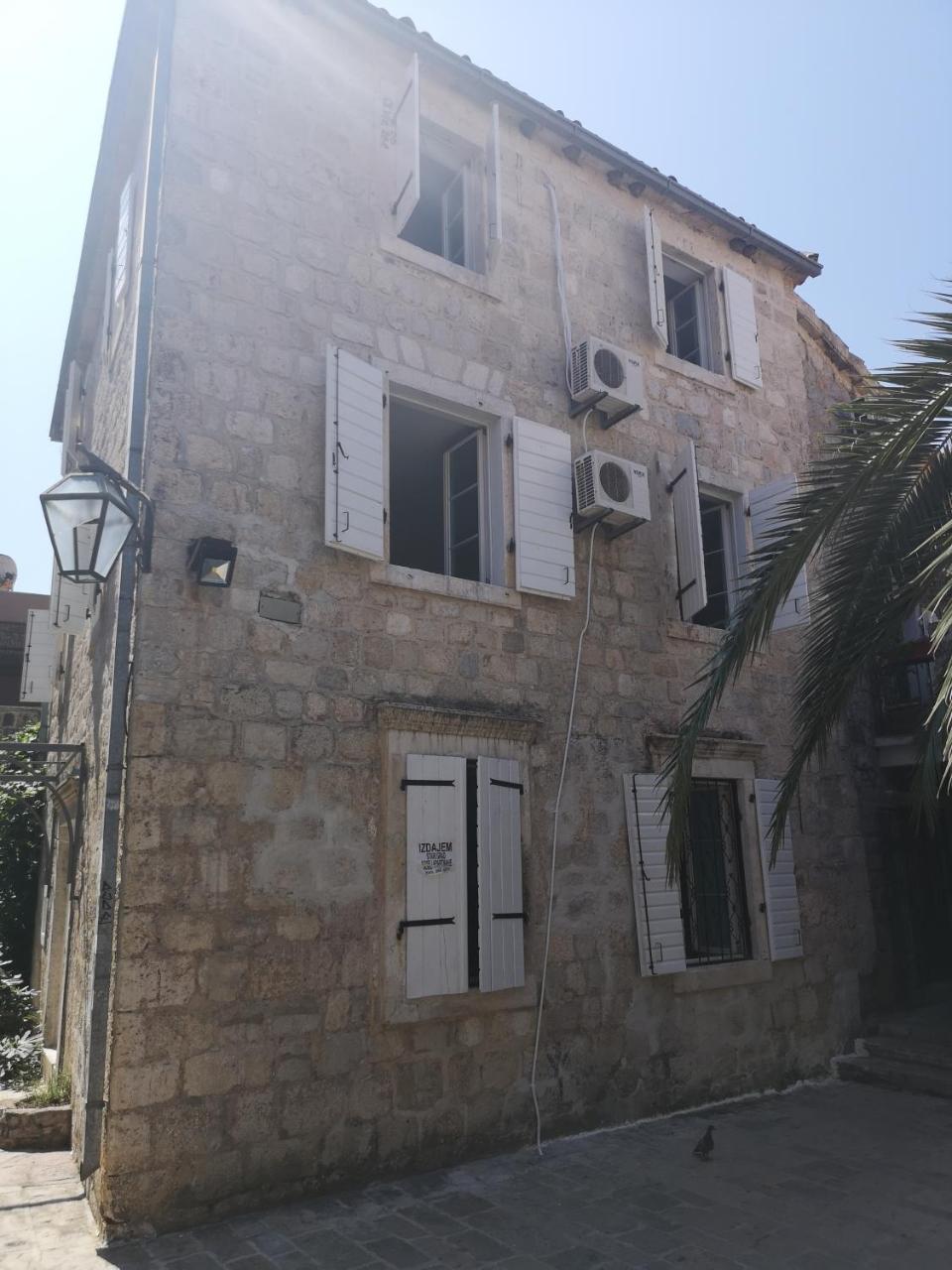 Hostel Michel Budva Exterior photo