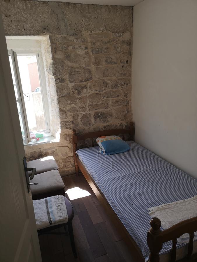 Hostel Michel Budva Exterior photo