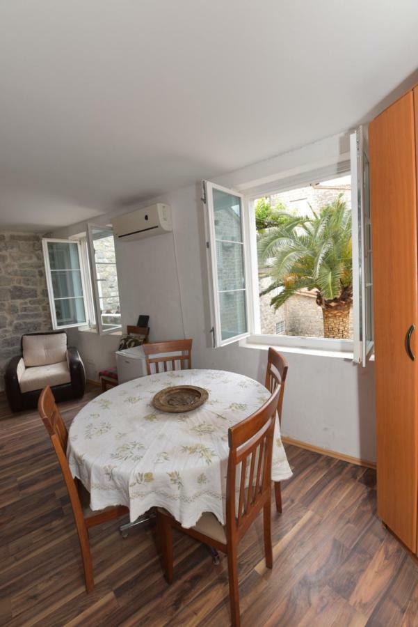 Hostel Michel Budva Exterior photo