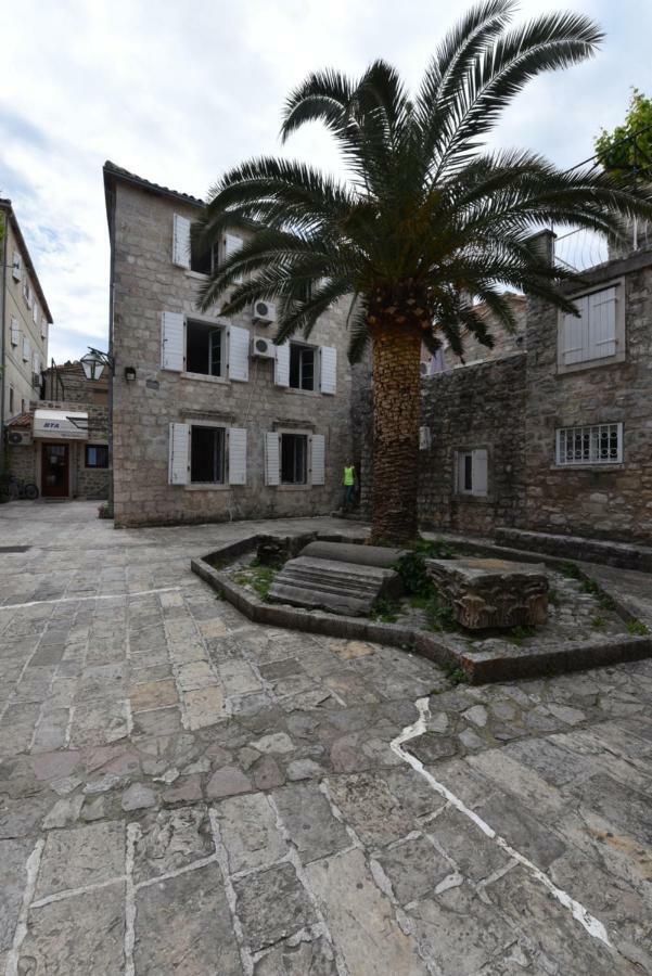 Hostel Michel Budva Exterior photo