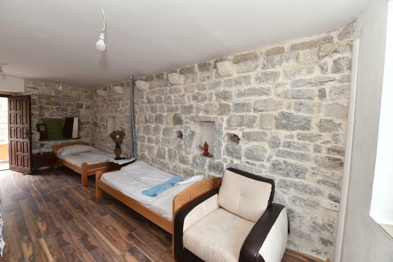 Hostel Michel Budva Exterior photo