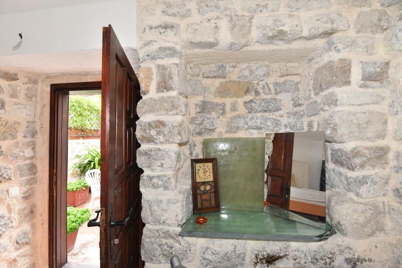 Hostel Michel Budva Exterior photo