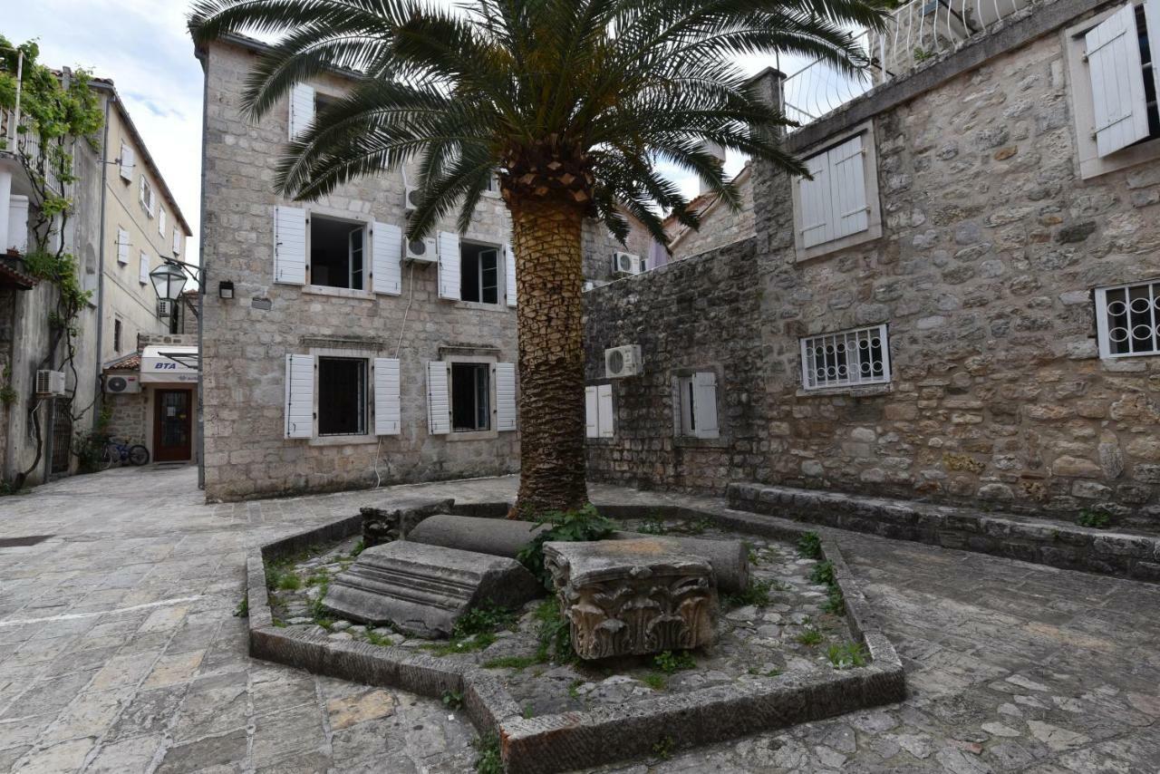Hostel Michel Budva Exterior photo